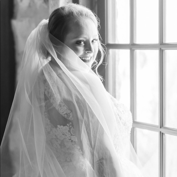 Meet your Posher, Kaleigh - Picture 1 of 1